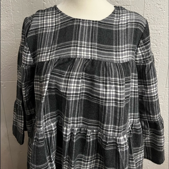 small plaid blouse - Picture 6 of 7